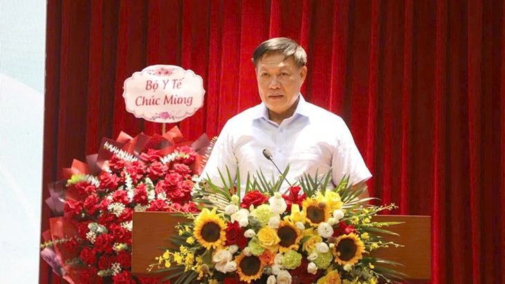 Thứ trưởng Bộ Y tế Đỗ Xuân Tuyên phát biểu tại buổi lễ