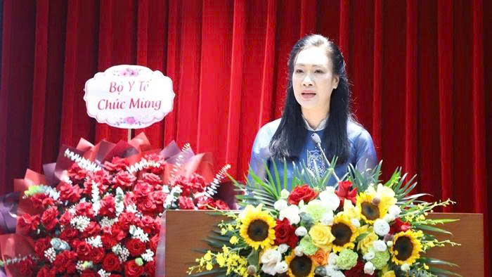 PGS.TS Phạm Thanh Bình, Chủ tịch Hiệp hội Tư vấn nâng cao sức khỏe Việt Nam, phát biểu tại sự kiện